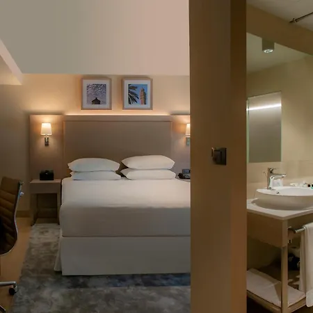 Four Points By Sheraton Hotel İzmir