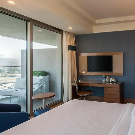 Four Points By Sheraton Hotel İzmir