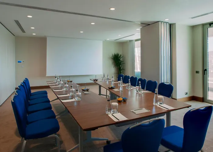 Four Points By Sheraton Отель 4*