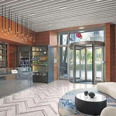 Four Points By Sheraton 호텔 4*