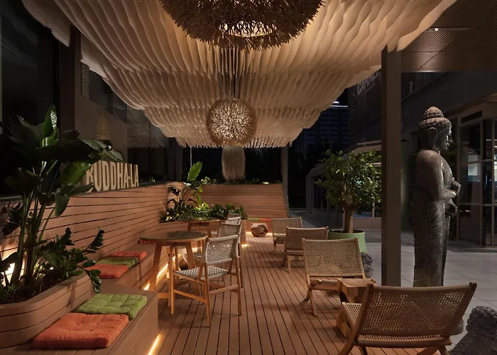 Four Points By Sheraton Otel 4*