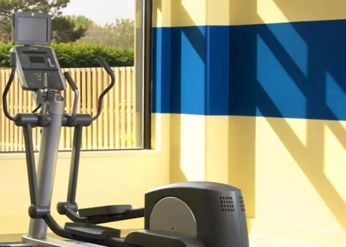 Four Points By Sheraton Otel 4*